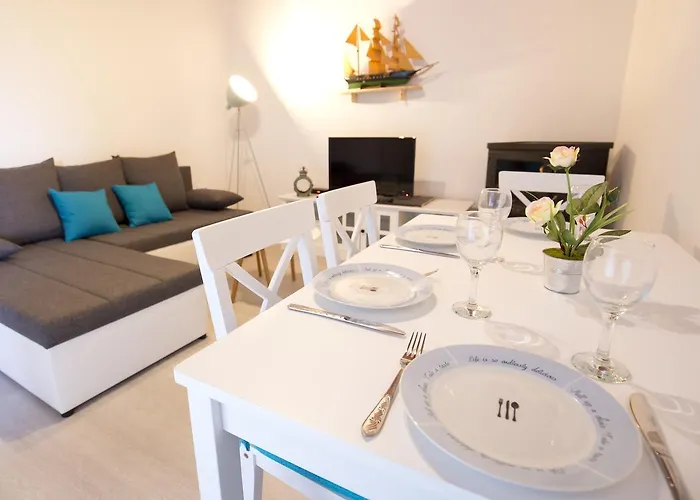 Corner Of Joy Apartment