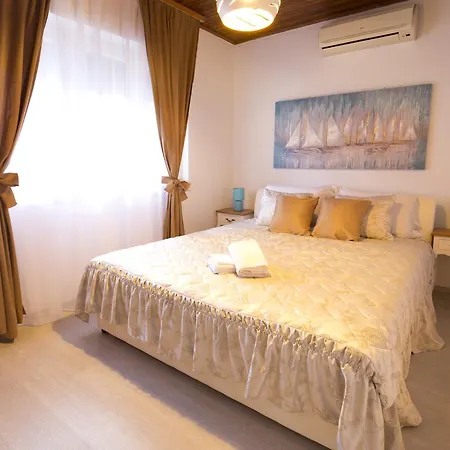 Corner Of Joy Apartman *