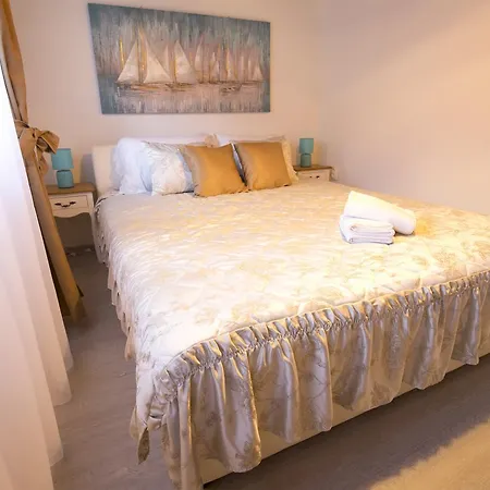 Corner Of Joy Apartman *